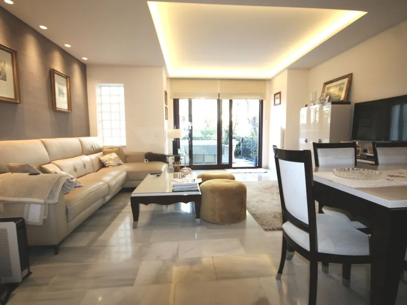 Spacious 5-Bedroom Townhouse in a Prime Marbella Location