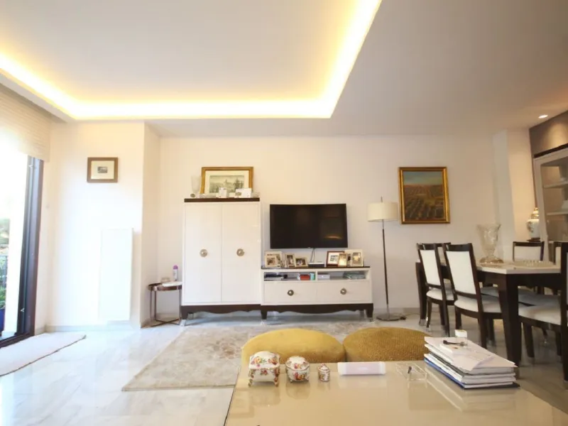 Spacious 5-Bedroom Townhouse in a Prime Marbella Location
