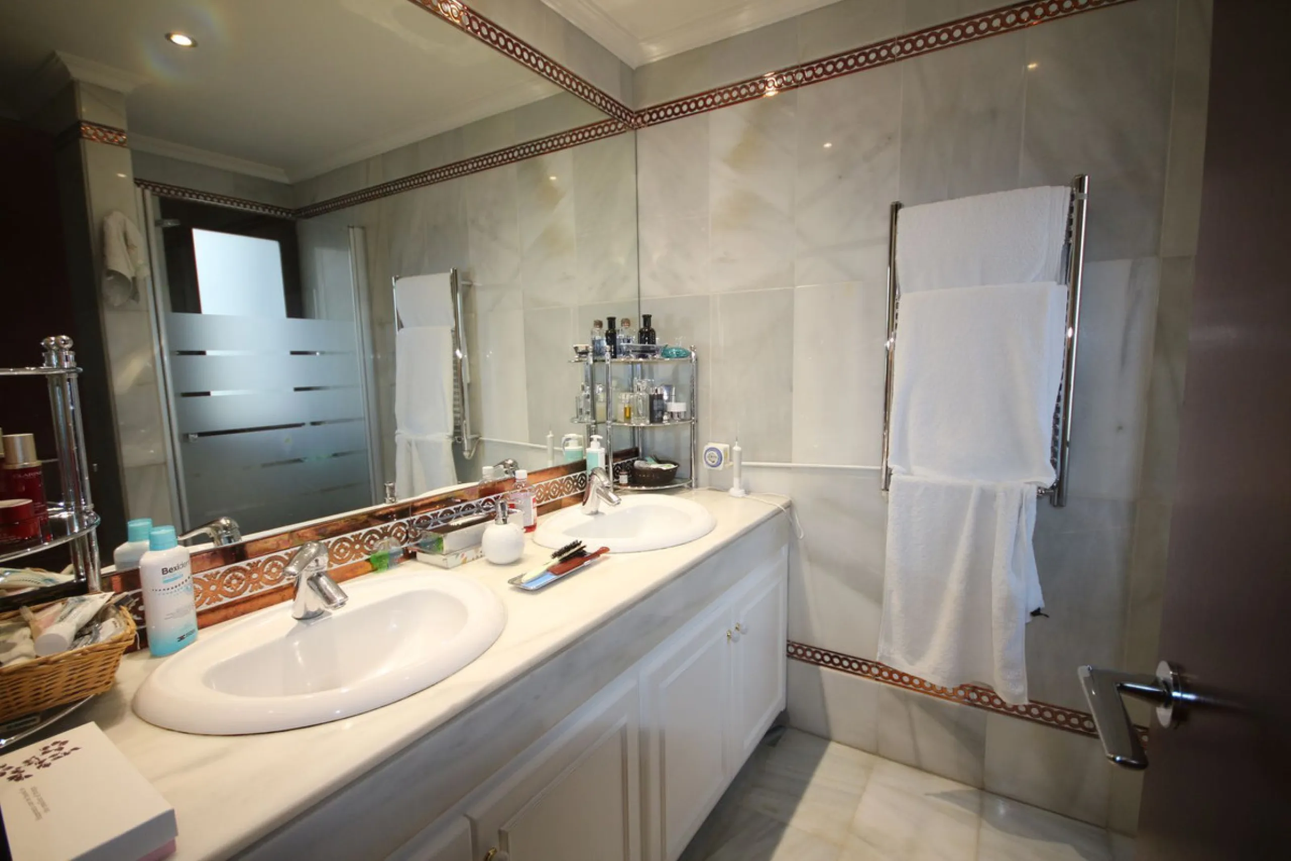 Spacious 5-Bedroom Townhouse in a Prime Marbella Location