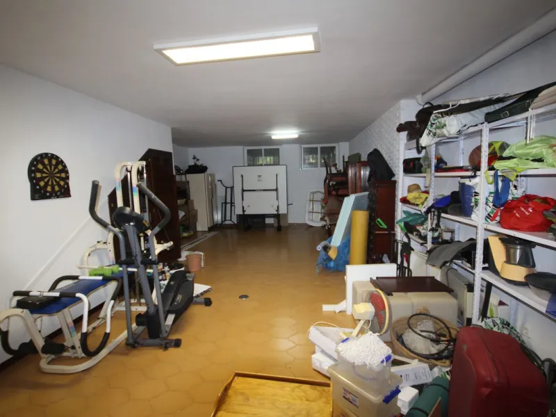 Spacious 5-Bedroom Townhouse in a Prime Marbella Location