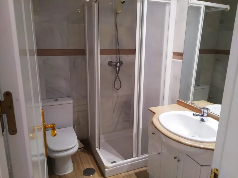 Apartment - Middle Floor Apartment в продаже в Benalmadena, Málaga. В доме 2 спален и 2 ванных комнат. Площадь дома 124 м²