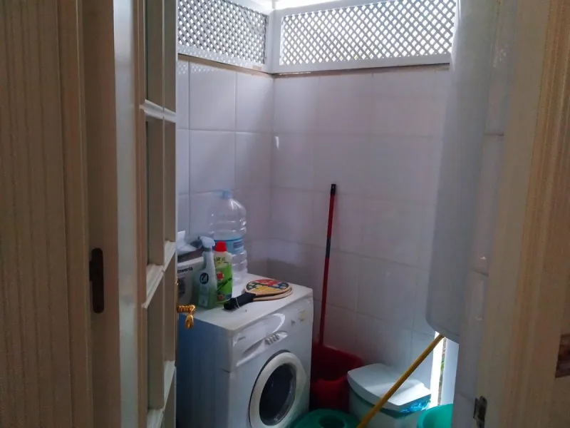 Apartment - Middle Floor Apartment в продаже в Benalmadena, Málaga. В доме 2 спален и 2 ванных комнат. Площадь дома 124 м²