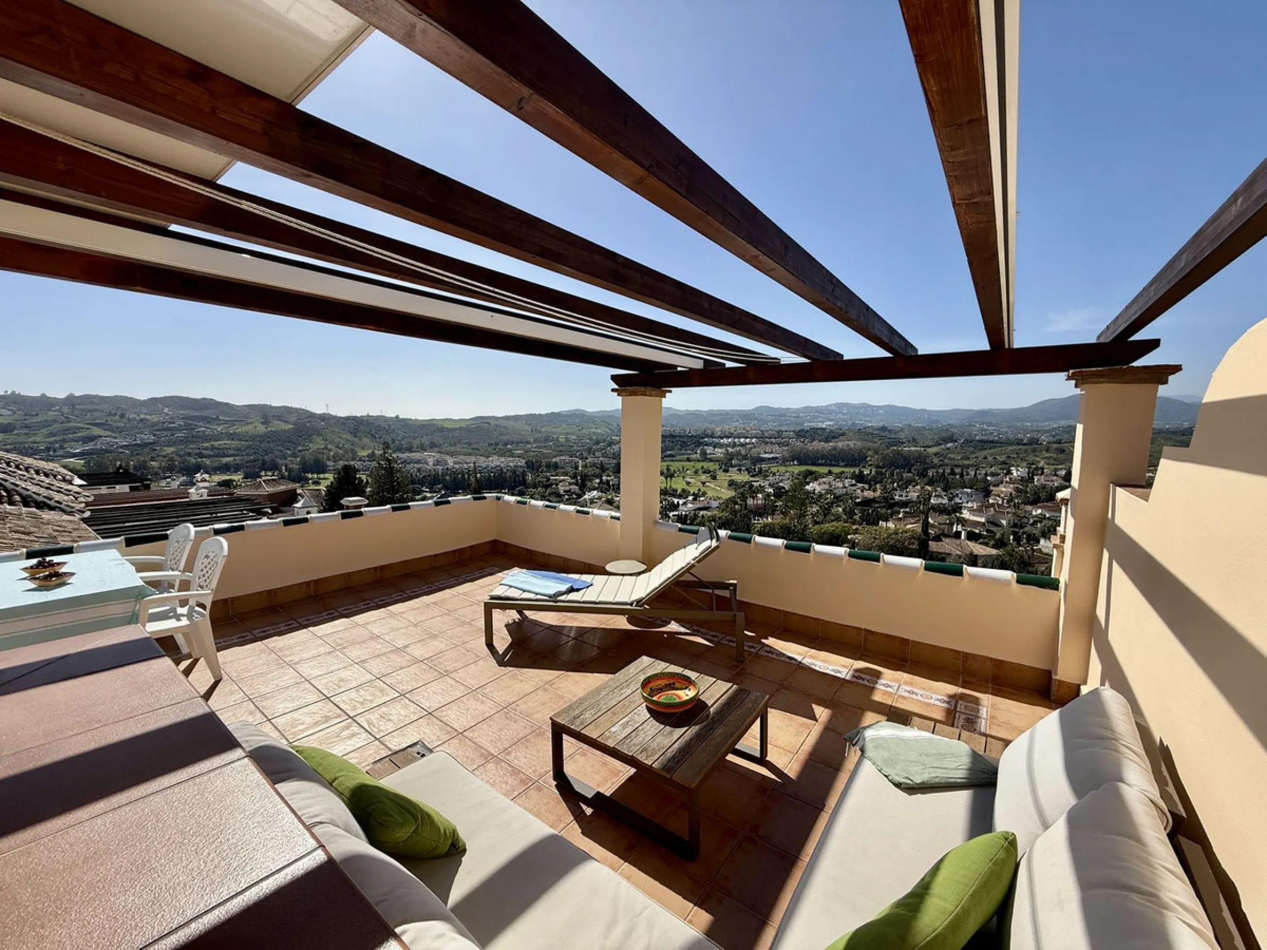 Townhouse with amazing panoramic views in Puebla Aida, Mijas Golf