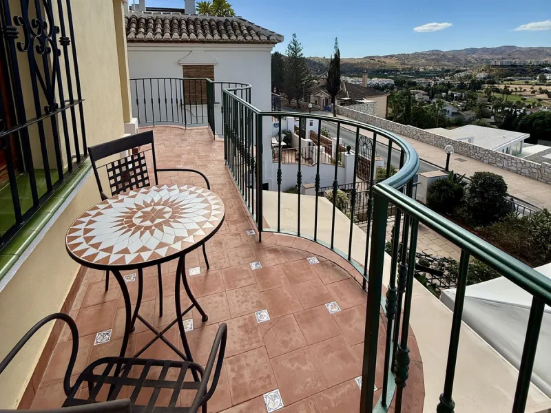 Townhouse with amazing panoramic views in Puebla Aida, Mijas Golf