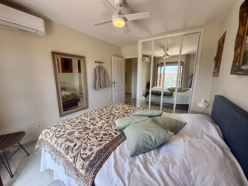 Townhouse with amazing panoramic views in Puebla Aida, Mijas Golf