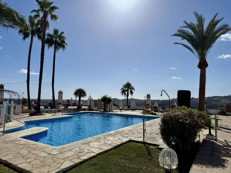 Townhouse with amazing panoramic views in Puebla Aida, Mijas Golf