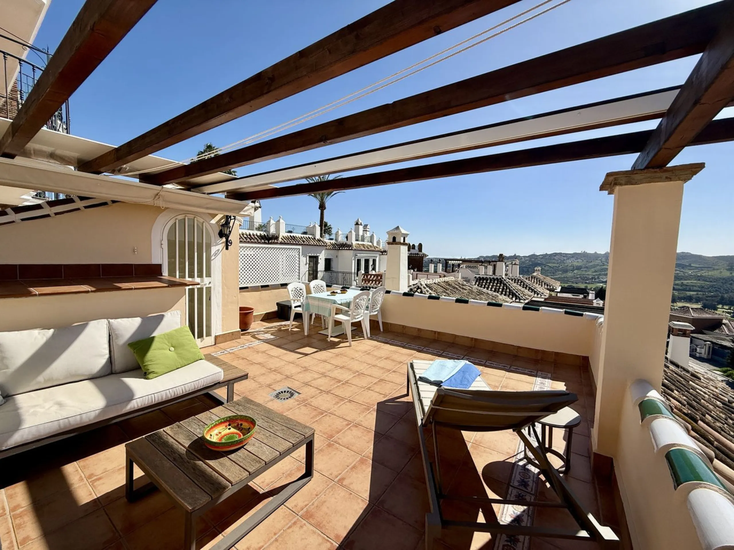 Townhouse with amazing panoramic views in Puebla Aida, Mijas Golf