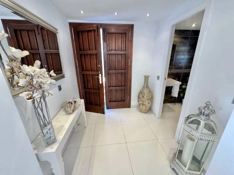 New Listing - Lovely 5 bed, 3.5 bath Villa on elevated plot in Upper Calahonda, offering beautiful panoramic views over tree-lined hillside down to the sea.