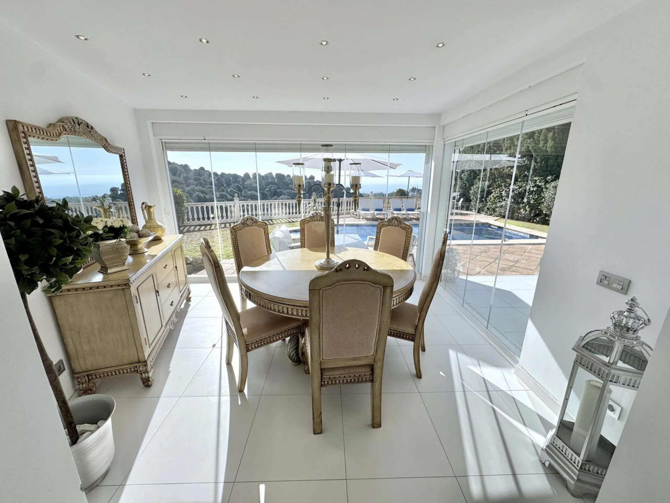New Listing - Lovely 5 bed, 3.5 bath Villa on elevated plot in Upper Calahonda, offering beautiful panoramic views over tree-lined hillside down to the sea.