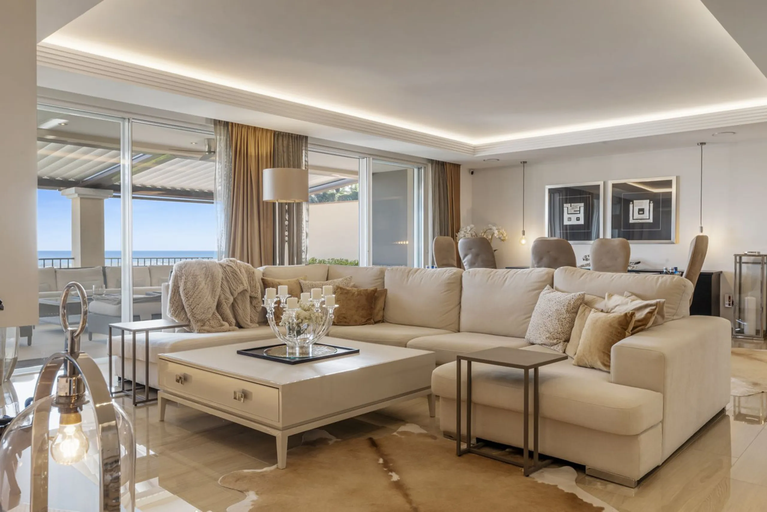 Top-Quality 4-Bedroom Penthouse in Altos de los Almendros, Benahavís