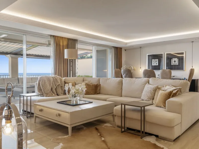 Top-Quality 4-Bedroom Penthouse in Altos de los Almendros, Benahavís