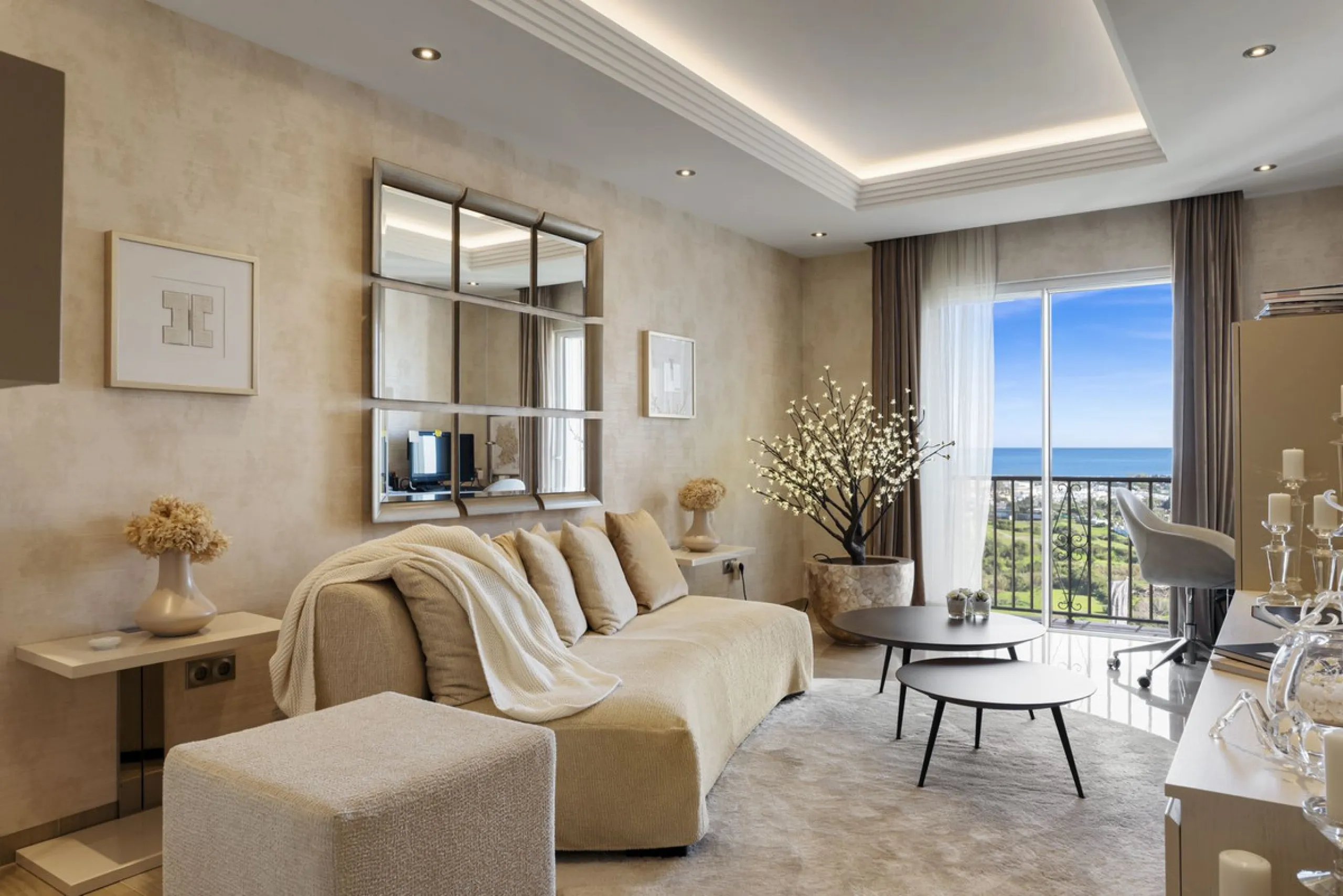 Top-Quality 4-Bedroom Penthouse in Altos de los Almendros, Benahavís