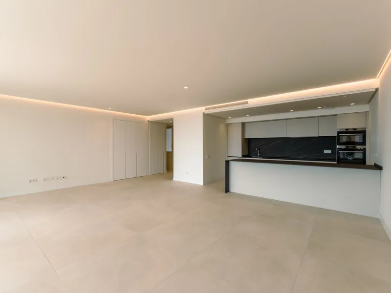 Luxury Middle Floor Apartment with Magnificent Sea Views (Apartment 5.1.2)