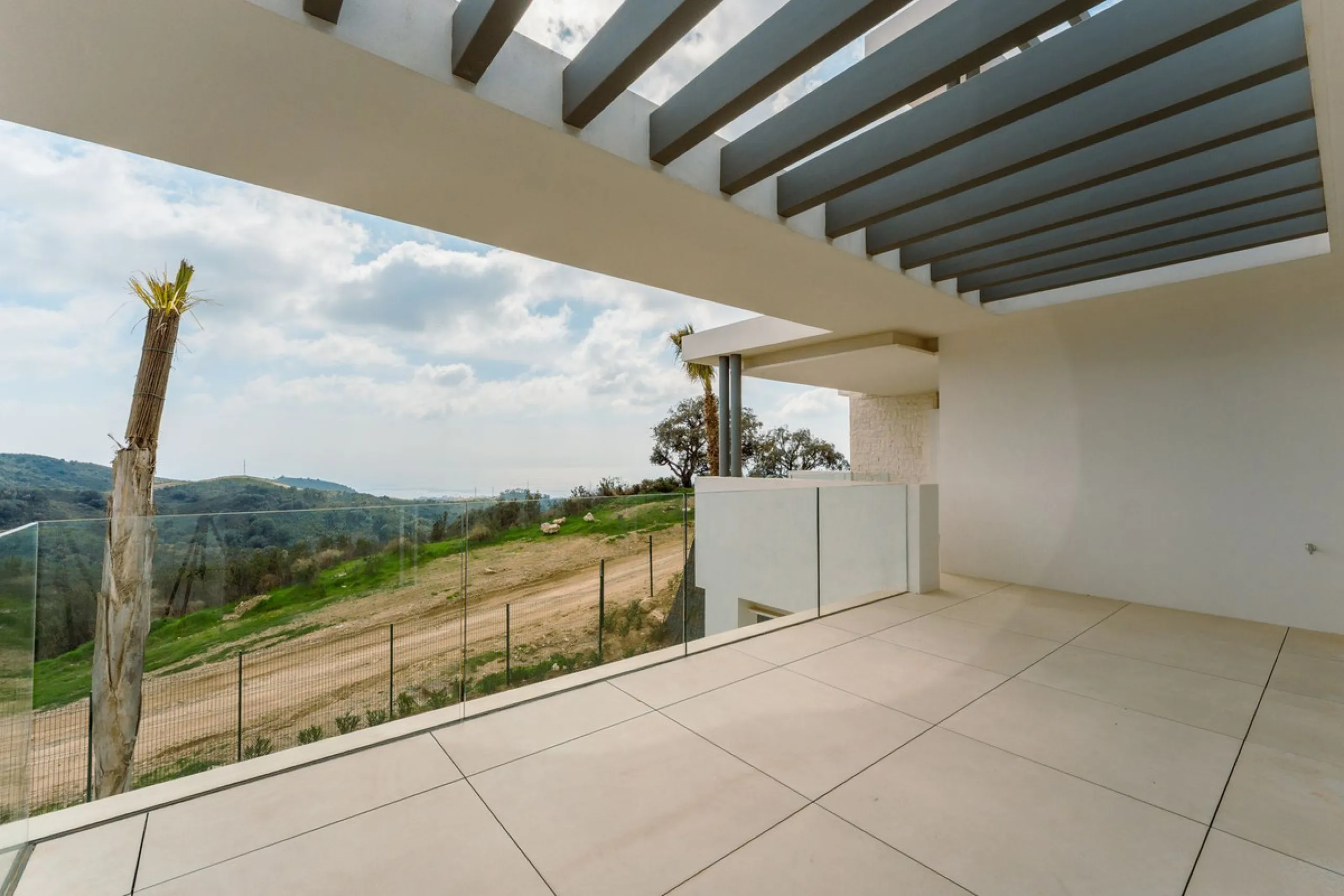 Luxury Middle Floor Apartment with Magnificent Sea Views (Apartment 5.1.1)