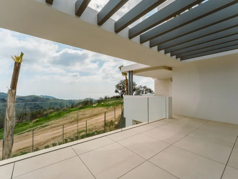Luxury Middle Floor Apartment with Magnificent Sea Views (Apartment 5.1.1)