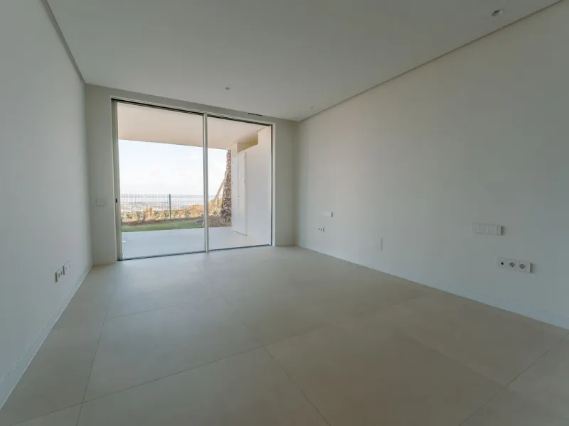 High-End Ground Floor Residence with Sea Views (Apartment 6.0.1)