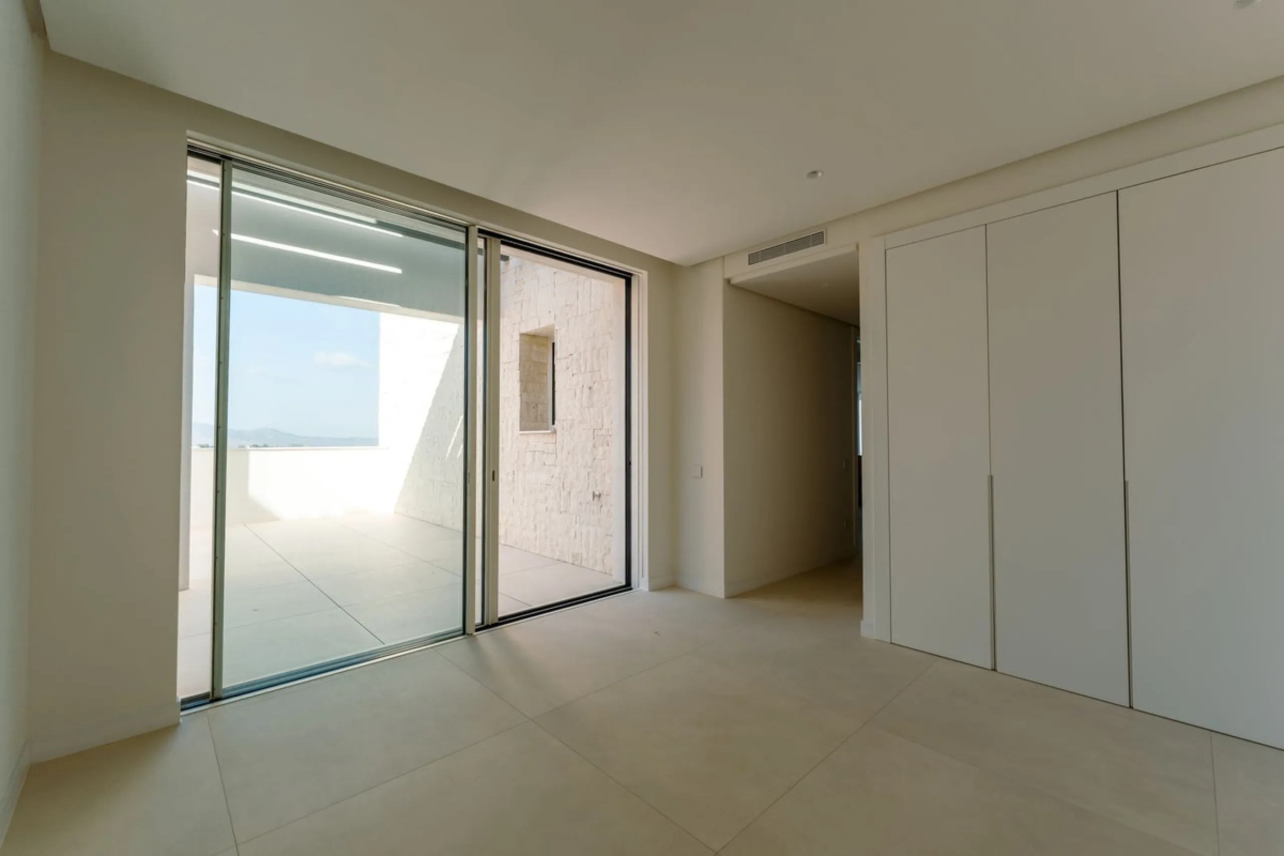 High-End Ground Floor Residence with Sea Views (Apartment 6.0.1)