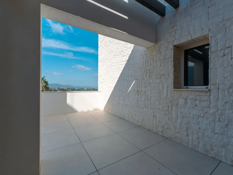High-End Ground Floor Residence with Sea Views (Apartment 6.0.1)