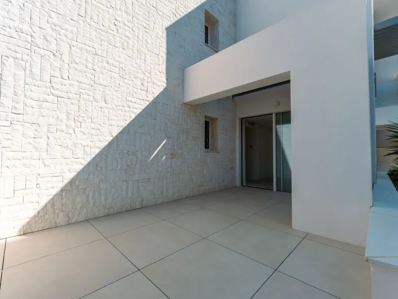 High-End Ground Floor Residence with Sea Views (Apartment 6.0.1)