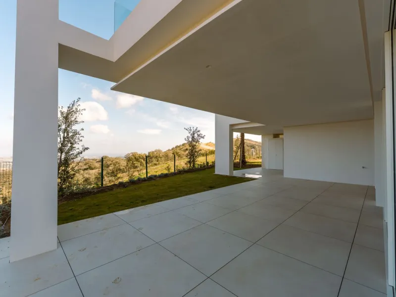 High-End Ground Floor Residence with Sea Views (Apartment 6.0.1)