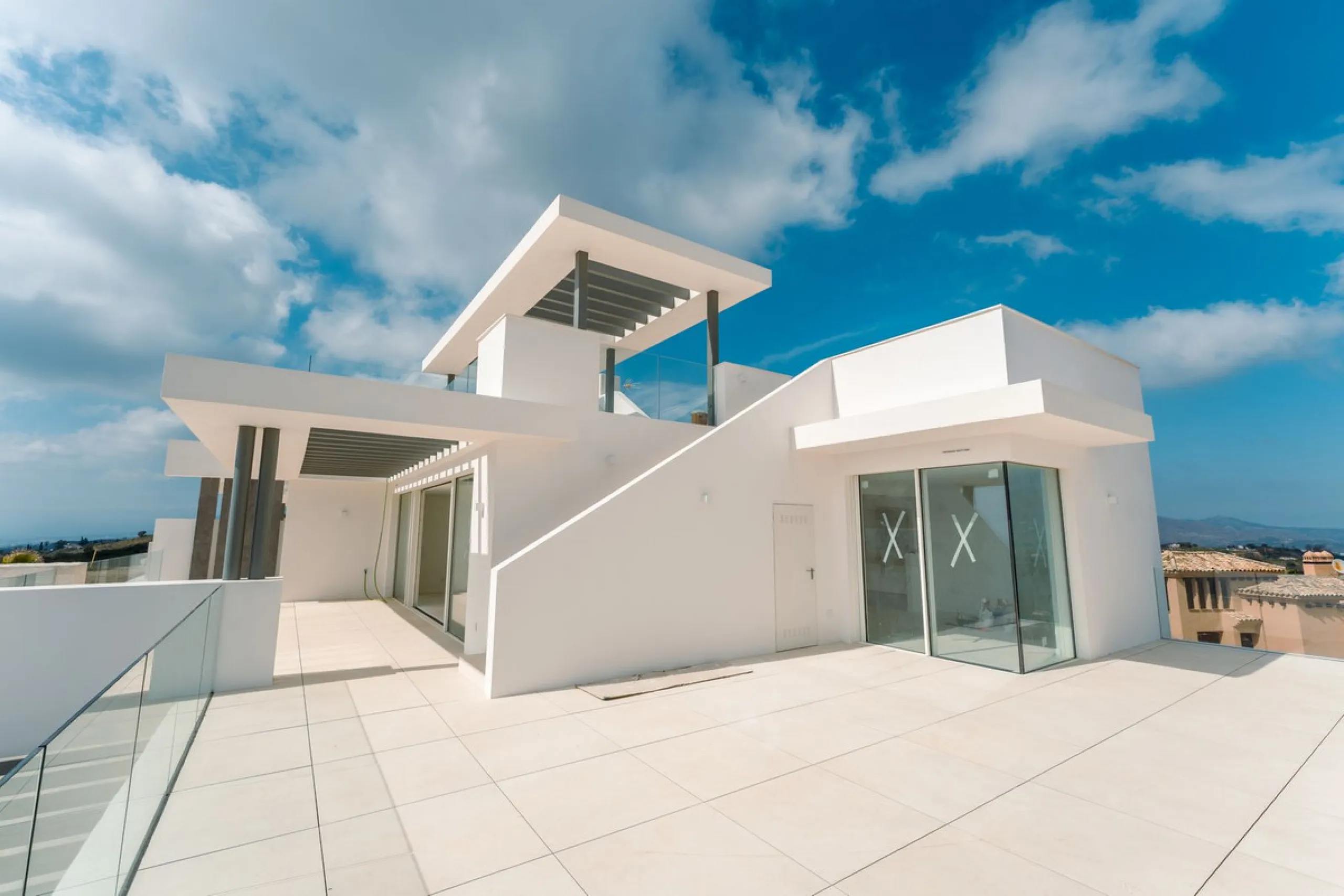 Apartment - Penthouse Duplex в продаже в Ojén, Málaga. В доме 3 спален и 2 ванных комнат. Площадь дома 134 м²
