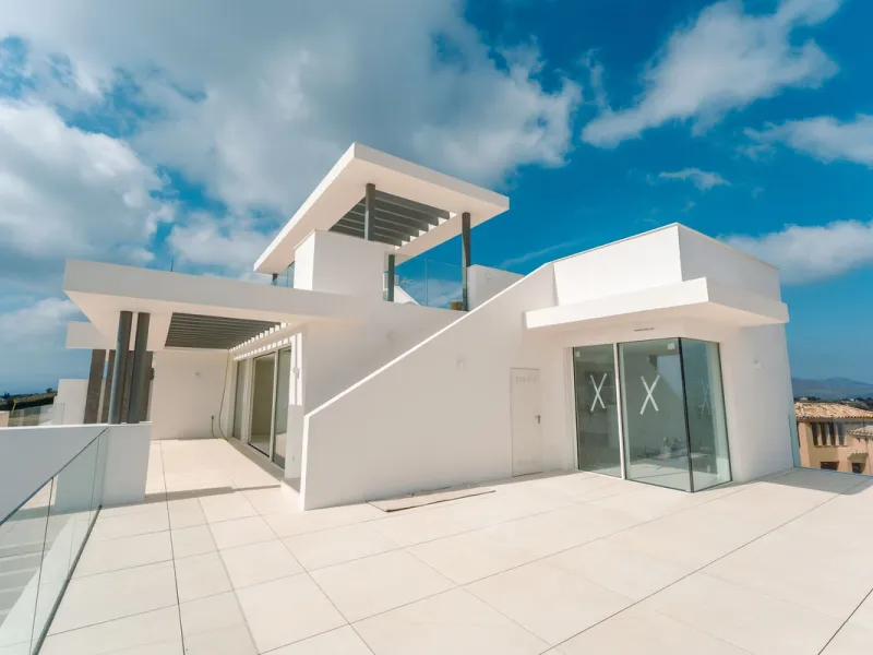 Iconic South-Facing Penthouse with Panoramic Sea Views & Private Solarium Pool (Penthouse 4.2.1)