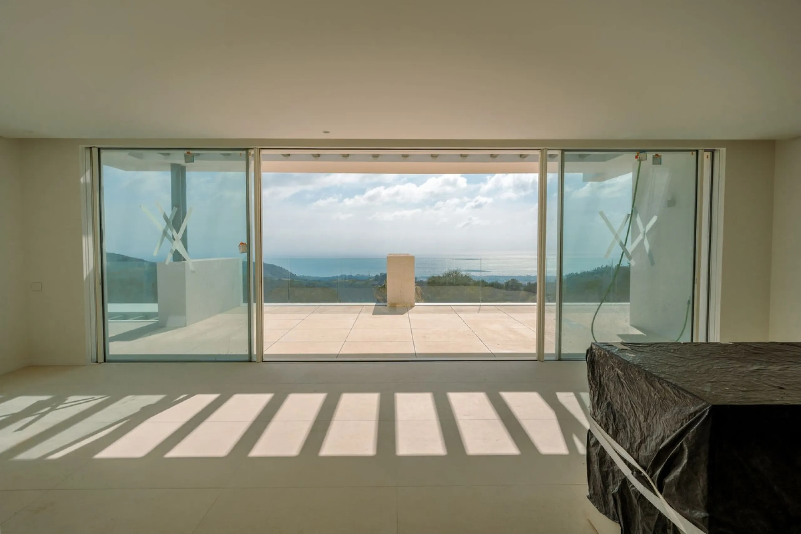 Apartment - Penthouse Duplex в продаже в Ojén, Málaga. В доме 3 спален и 2 ванных комнат. Площадь дома 134 м²