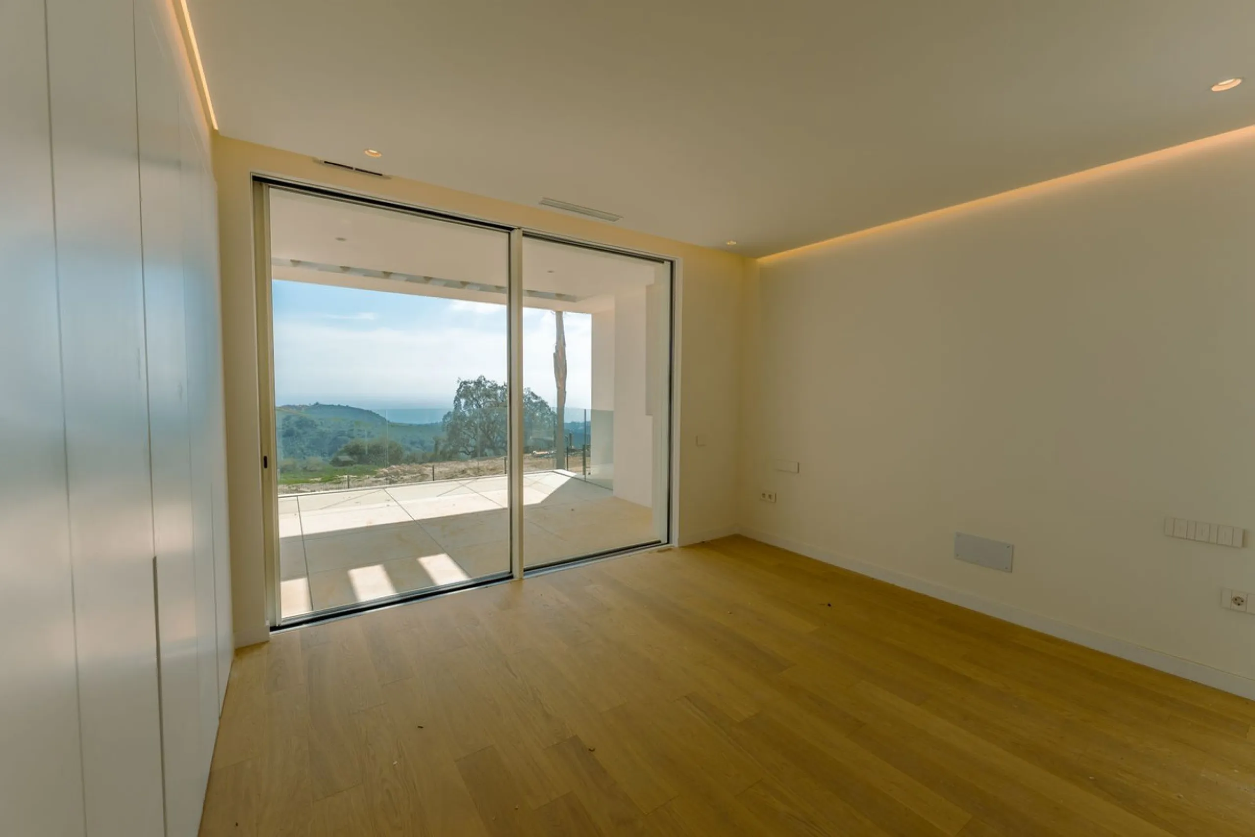 Ultra-Prime Panoramic Apartment with 285 m² of Terrace & Private Pool (Apartement 5.2.1)