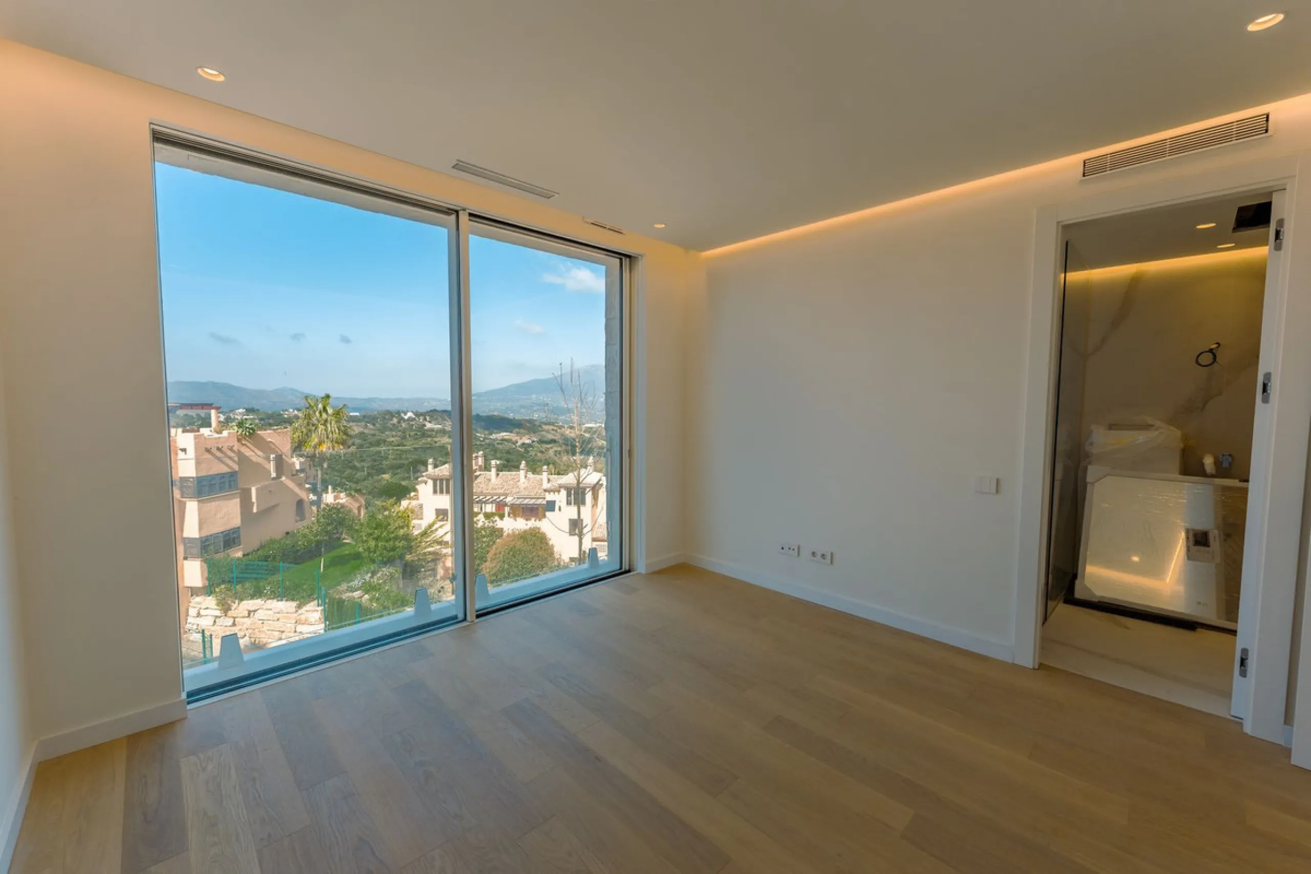 Ultra-Prime Panoramic Apartment with 285 m² of Terrace & Private Pool (Apartement 5.2.1)