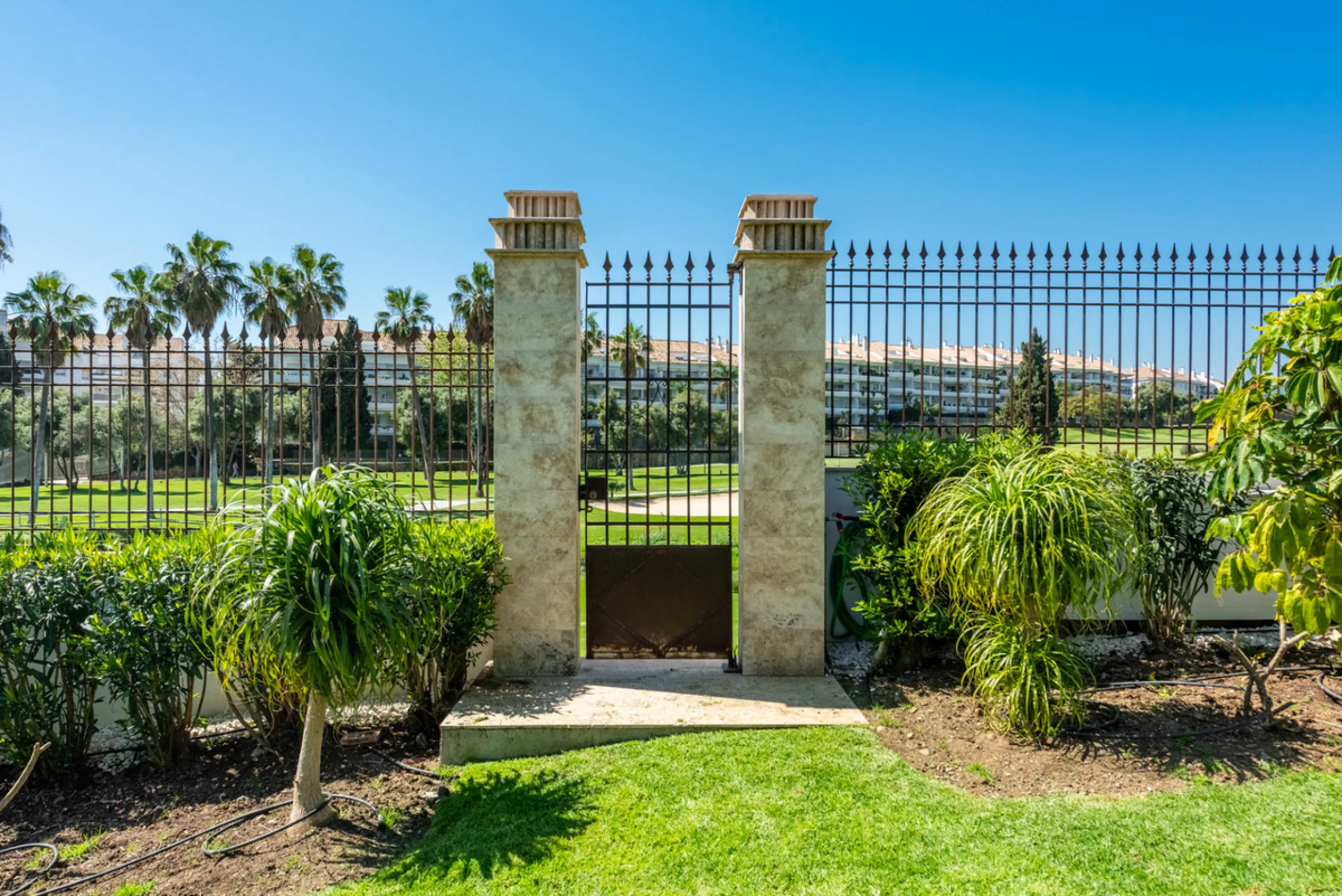 Villa Los Leones