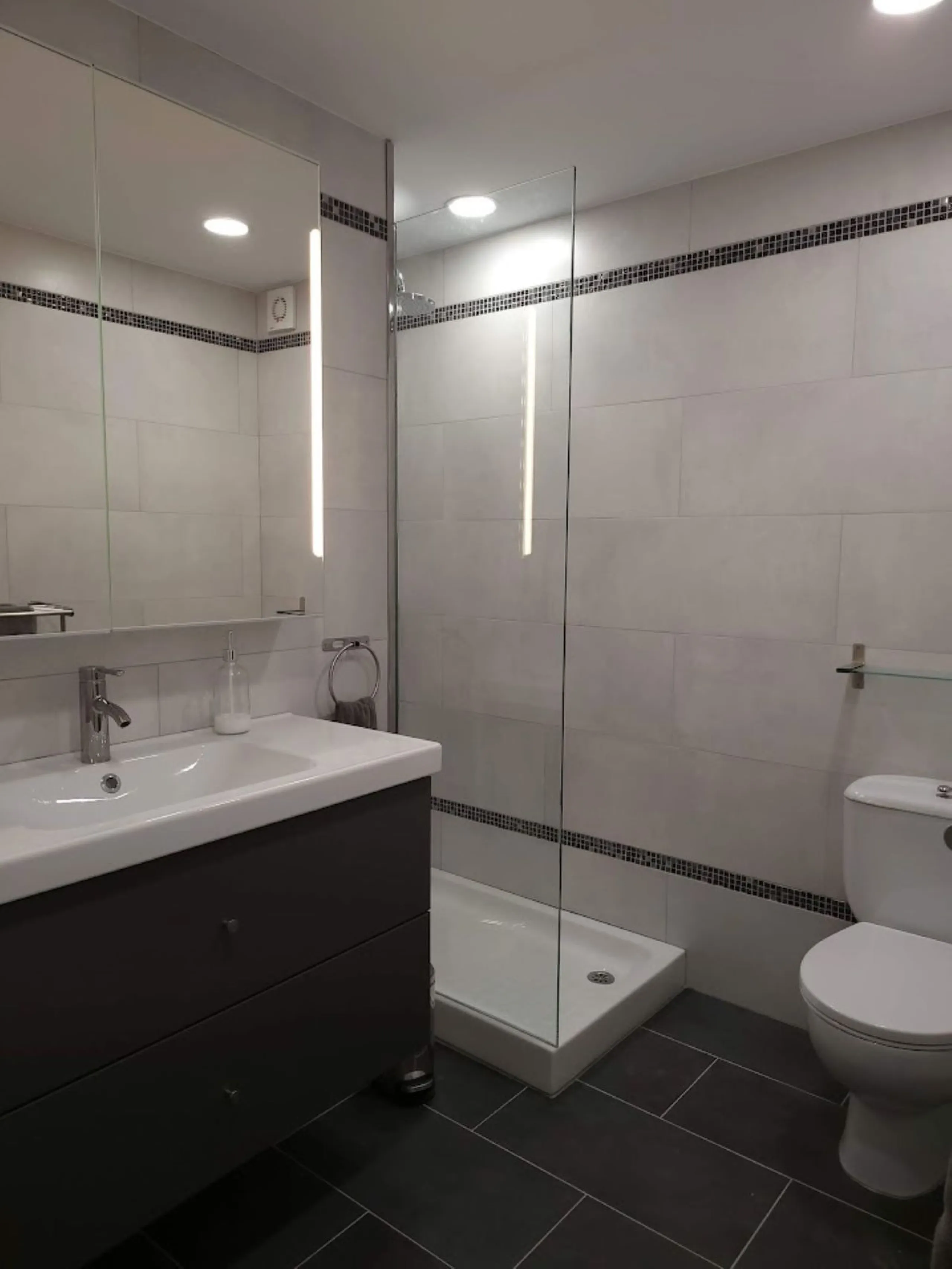 Stunning 3-Bedroom Duplex in the Heart of Benalmádena Pueblo