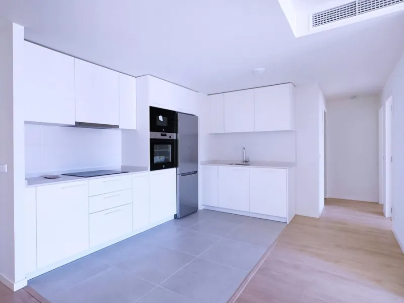 Apartment - Middle Floor Apartment в продаже в Marbella, Málaga. В доме 2 спален и 2 ванных комнат. Площадь дома 90 м²