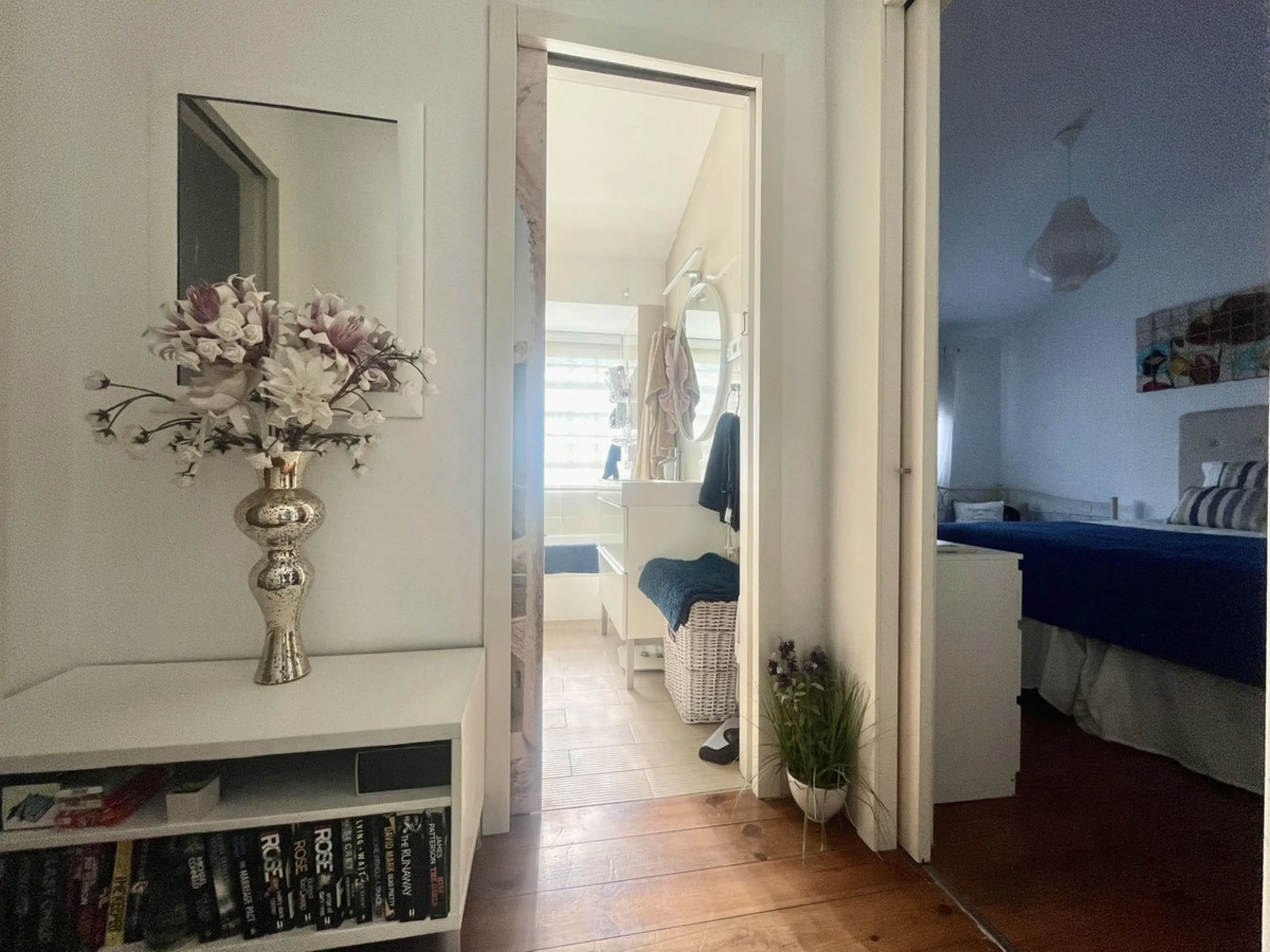 House - Detached Villa в продаже в Mijas, Málaga. В доме 3 спален и 2 ванных комнат. Площадь дома 159 м². Площадь участка 921 м²