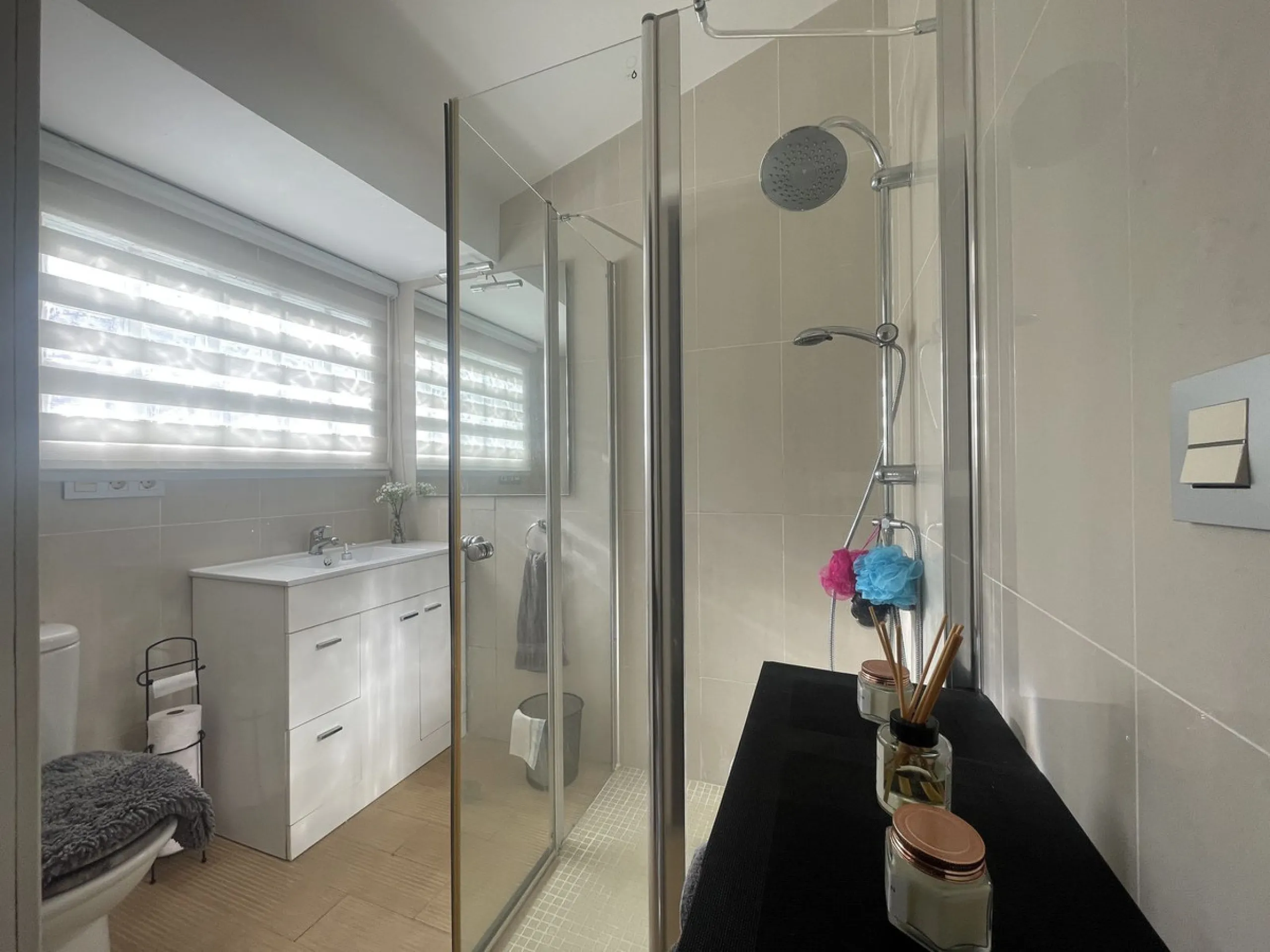 House - Detached Villa в продаже в Mijas, Málaga. В доме 3 спален и 2 ванных комнат. Площадь дома 159 м². Площадь участка 921 м²
