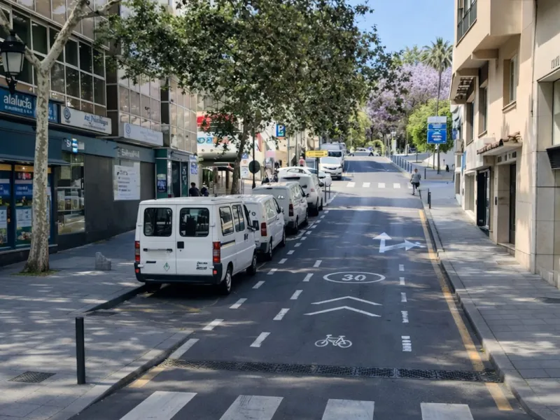Office in the Heart of Marbella – Edificio Sabadell