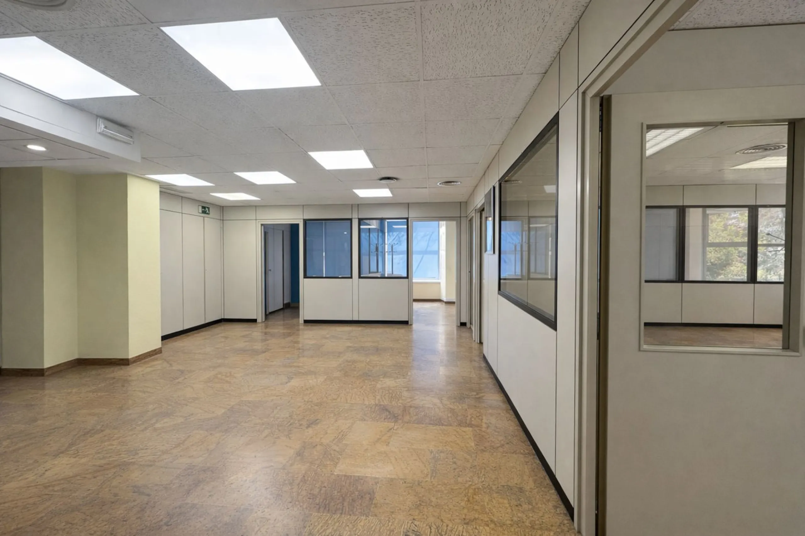 Office in the Heart of Marbella – Edificio Sabadell