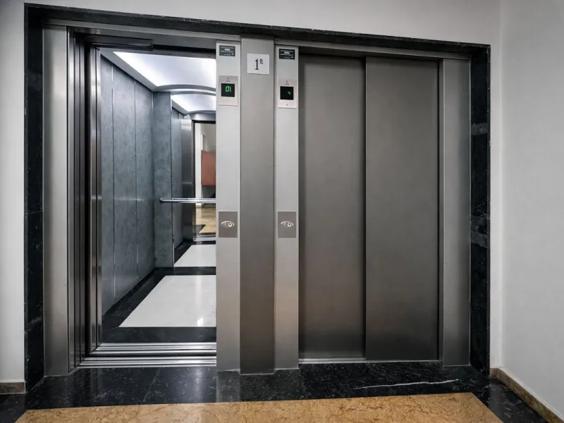 Office in the Heart of Marbella – Edificio Sabadell