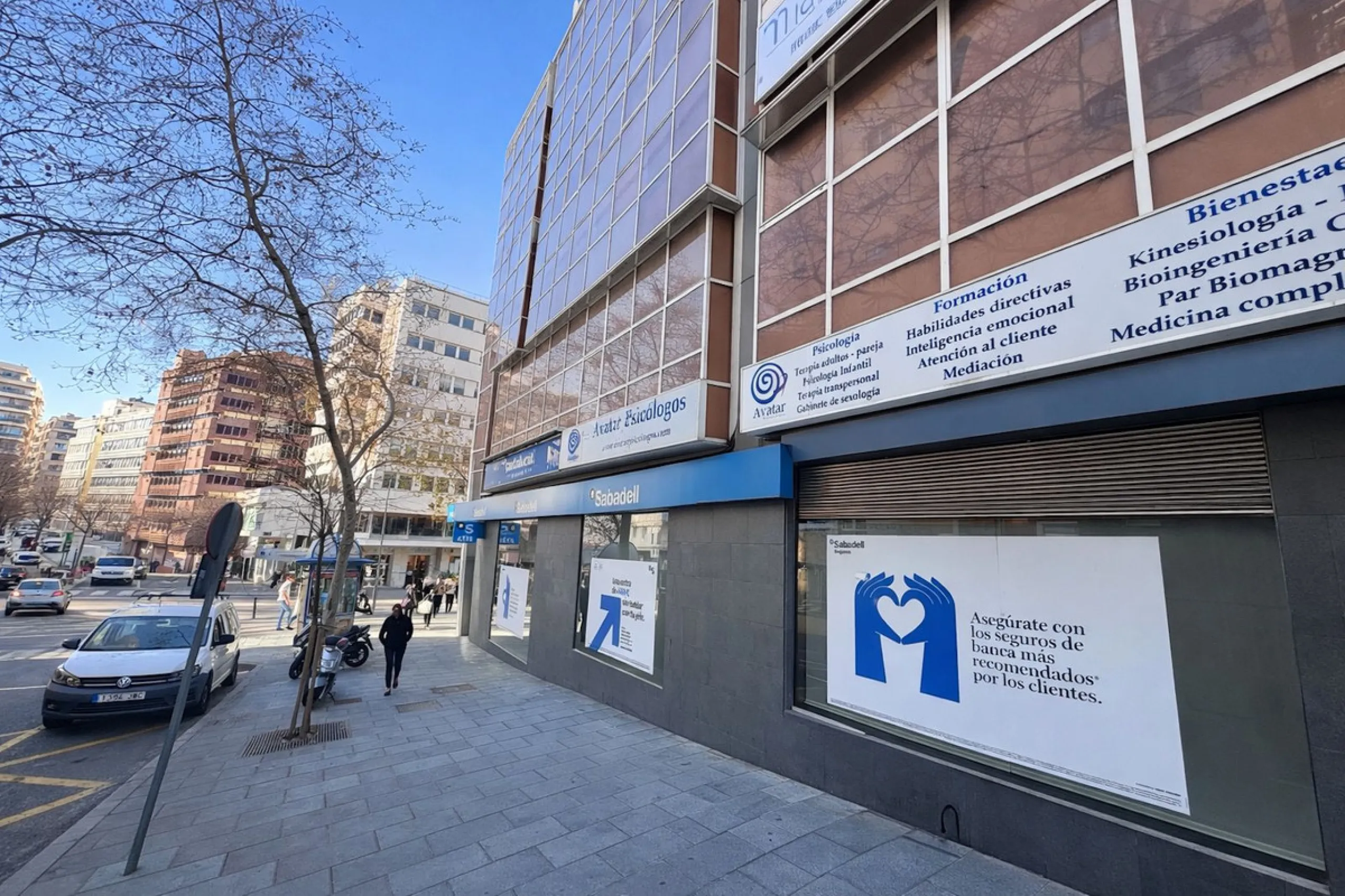 Office in the Heart of Marbella – Edificio Sabadell