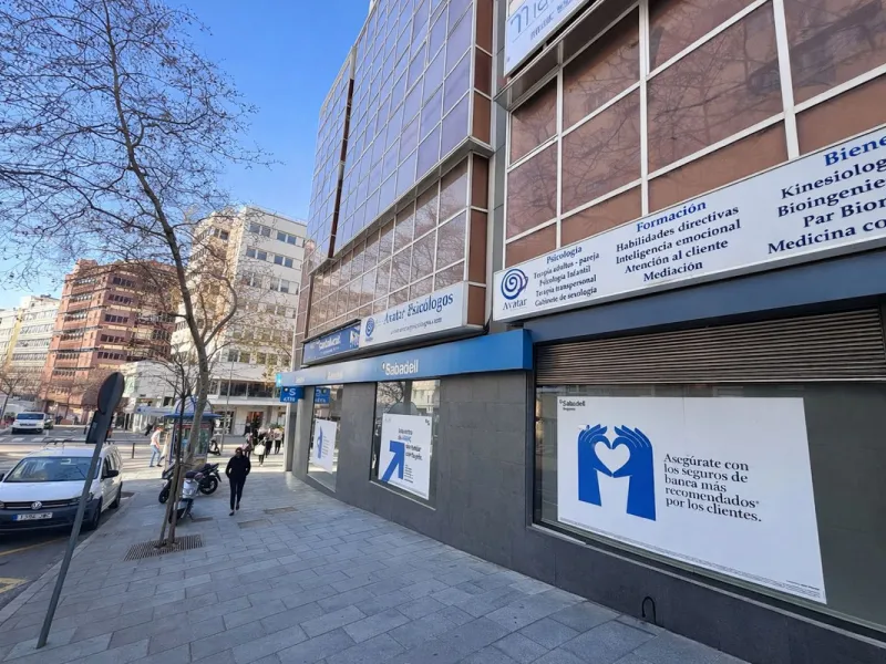 Office in the Heart of Marbella – Edificio Sabadell