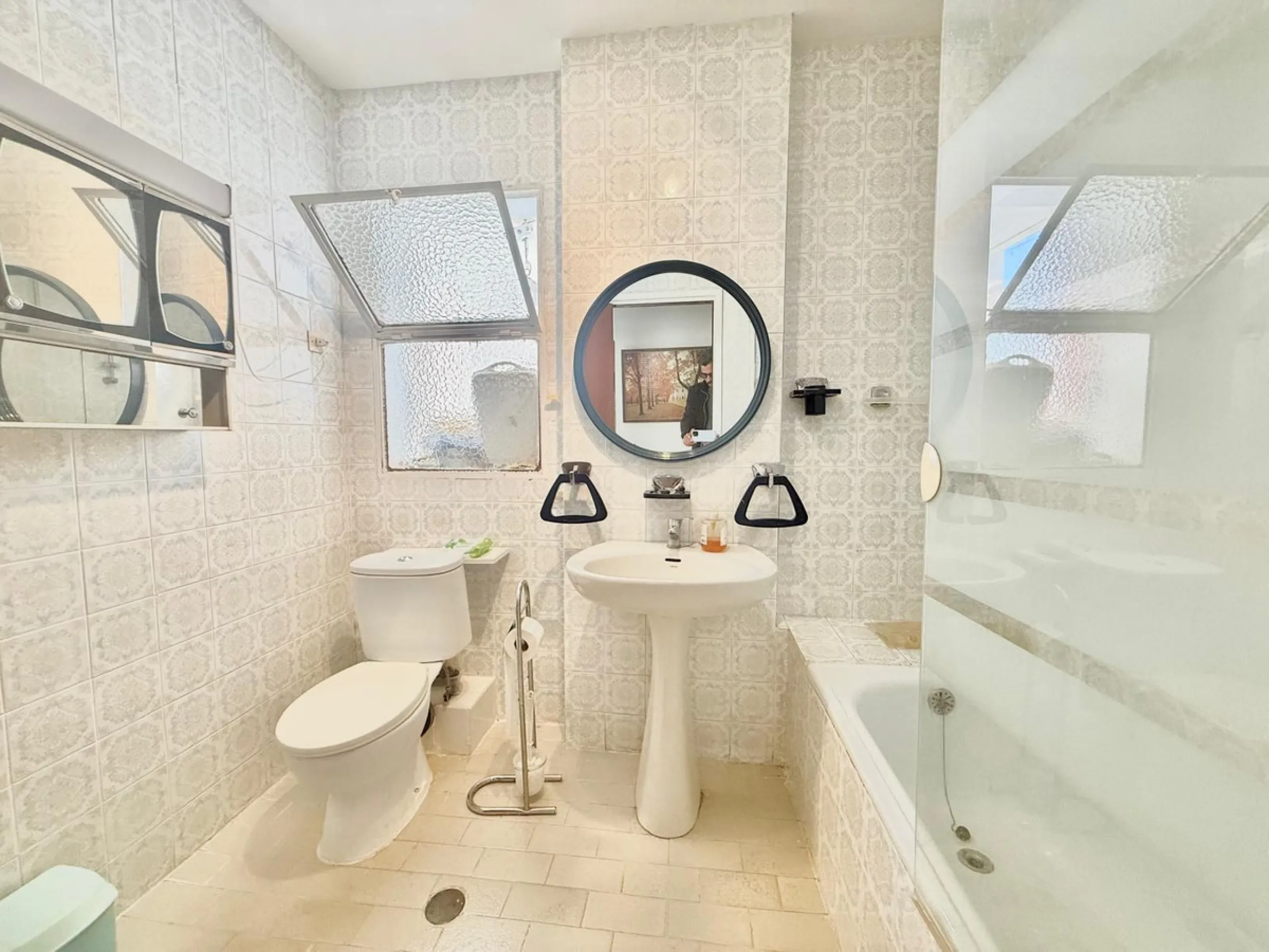 Prime 9th-Floor Apartment with 180º Views in Central Fuengirola