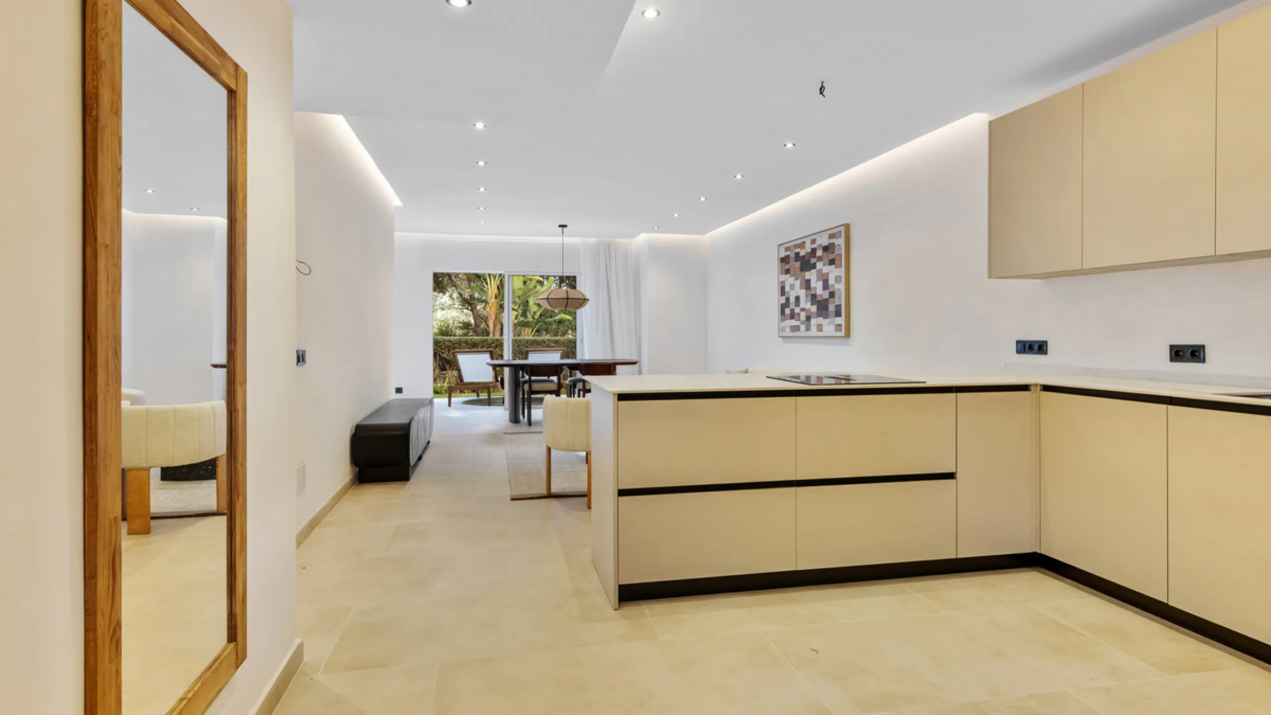 This beautifully renovated and fully furnished three-bedroom apartment is located in the highly sought-after residential area of Las Brisas, one of Marbella's most desirable and peaceful neighborhoods.