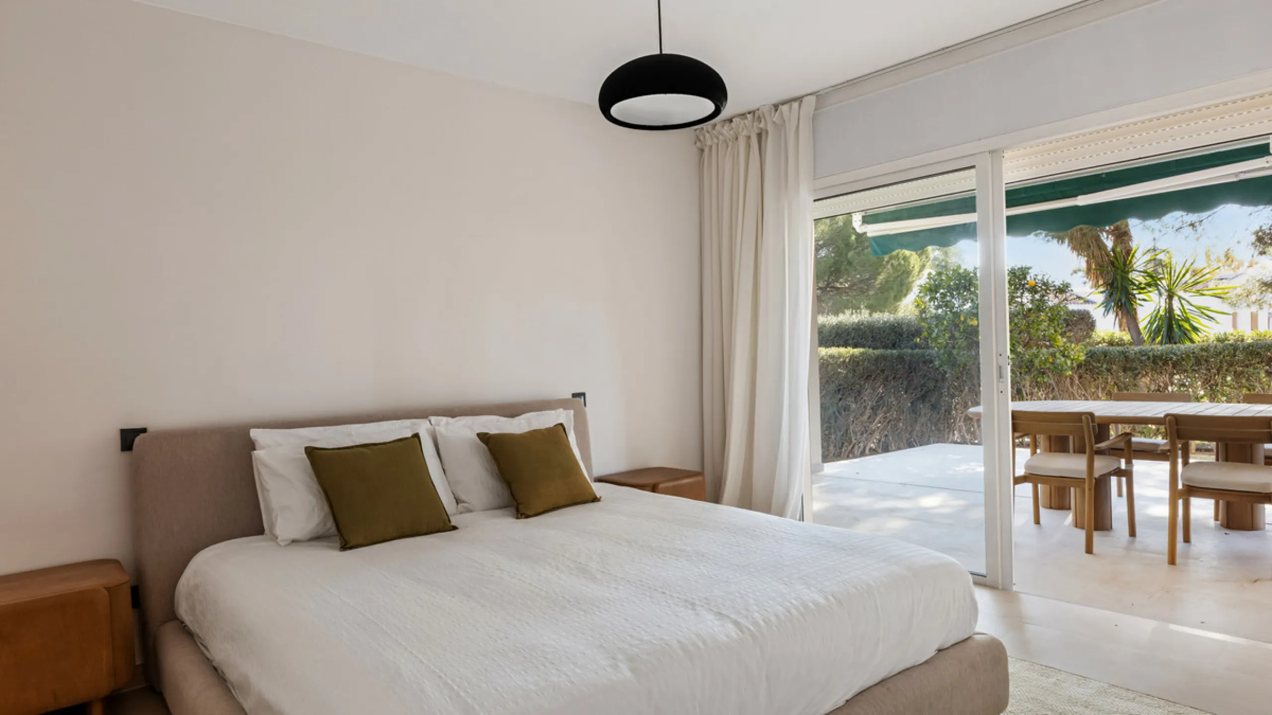 This beautifully renovated and fully furnished three-bedroom apartment is located in the highly sought-after residential area of Las Brisas, one of Marbella's most desirable and peaceful neighborhoods.