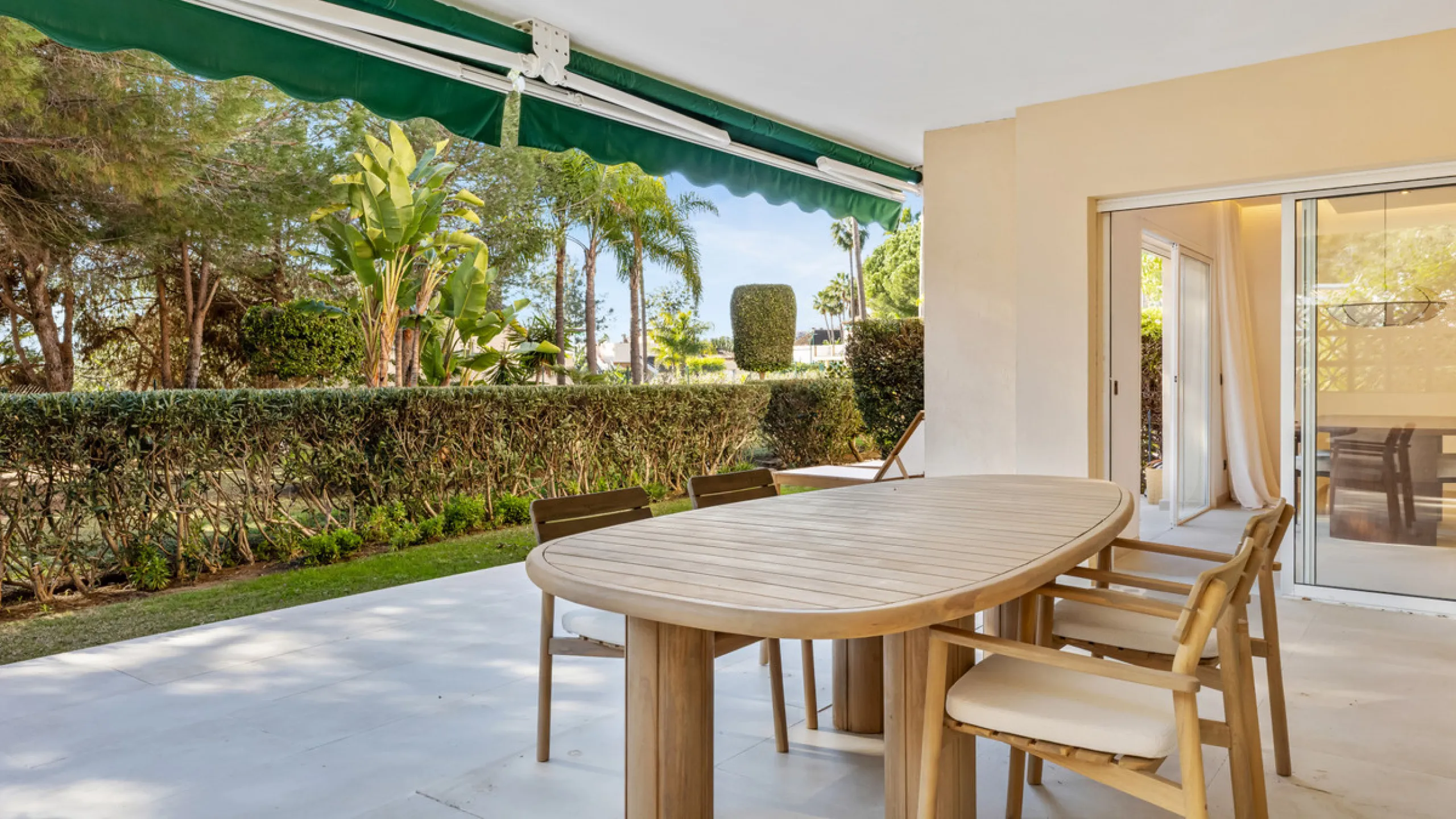 This beautifully renovated and fully furnished three-bedroom apartment is located in the highly sought-after residential area of Las Brisas, one of Marbella's most desirable and peaceful neighborhoods.