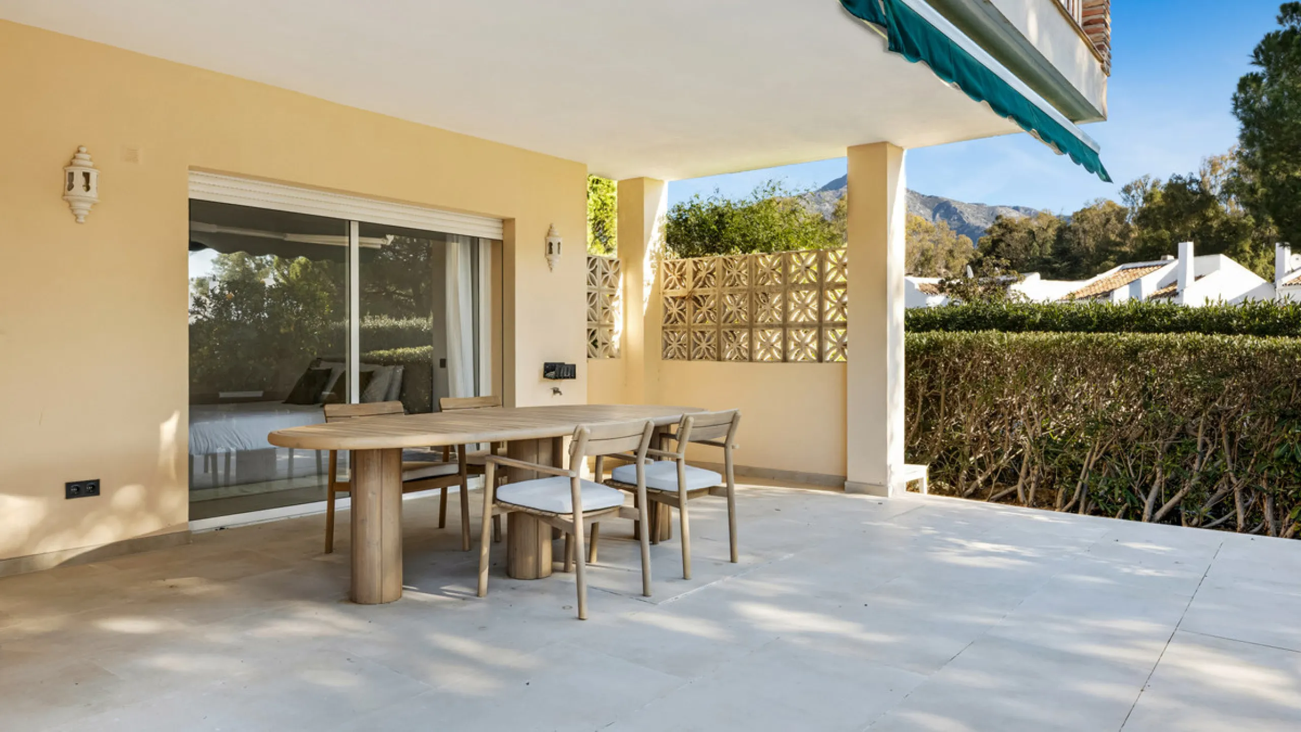 This beautifully renovated and fully furnished three-bedroom apartment is located in the highly sought-after residential area of Las Brisas, one of Marbella's most desirable and peaceful neighborhoods.