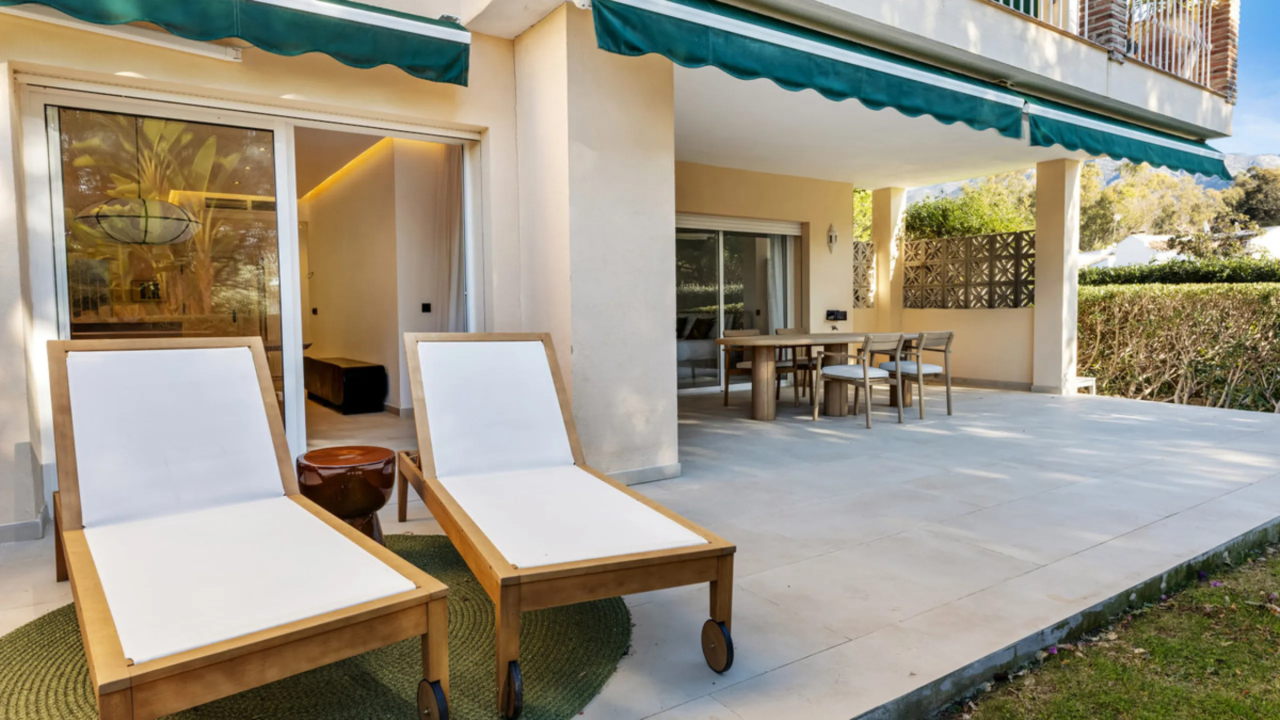 This beautifully renovated and fully furnished three-bedroom apartment is located in the highly sought-after residential area of Las Brisas, one of Marbella's most desirable and peaceful neighborhoods.