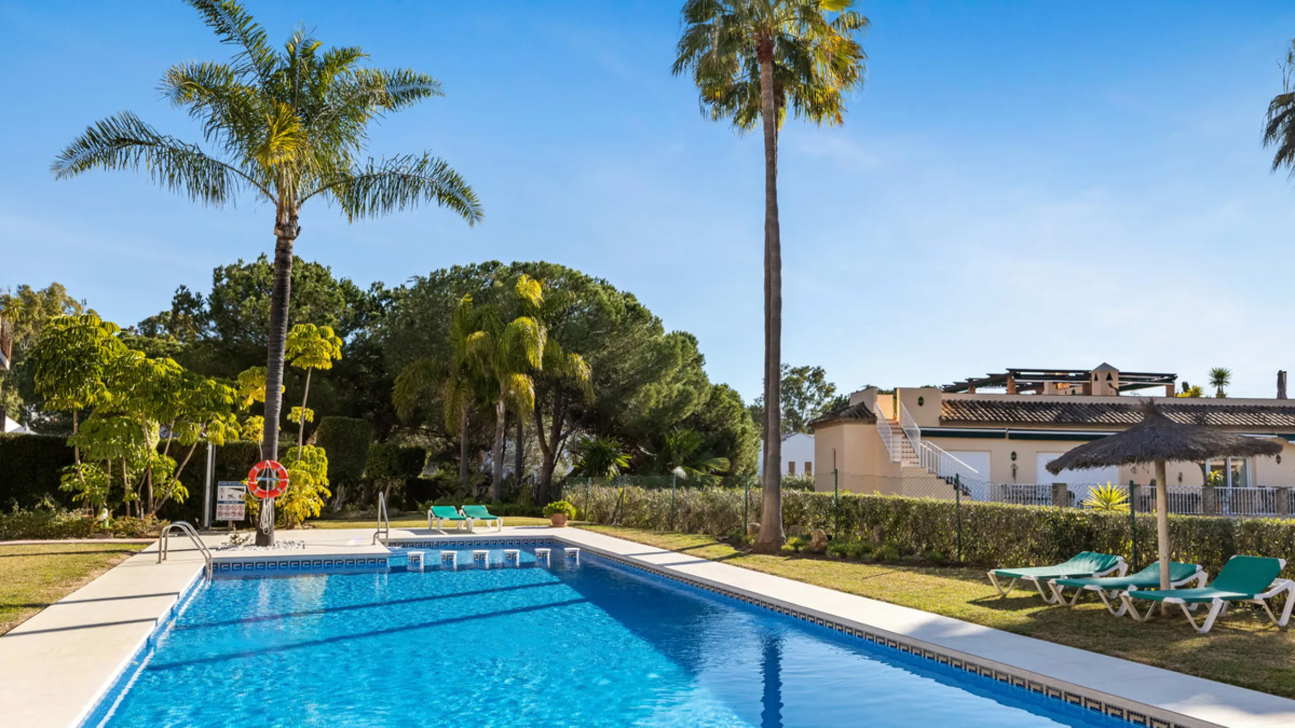 This beautifully renovated and fully furnished three-bedroom apartment is located in the highly sought-after residential area of Las Brisas, one of Marbella's most desirable and peaceful neighborhoods.