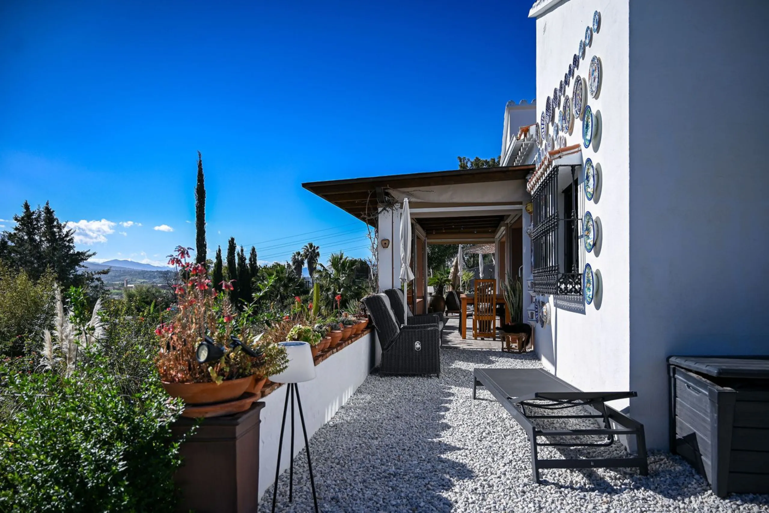 House - Detached Villa в продаже в Alhaurín de la Torre, Málaga. В доме 4 спален и 4 ванных комнат. Площадь дома 235 м². Площадь участка 2676 м²