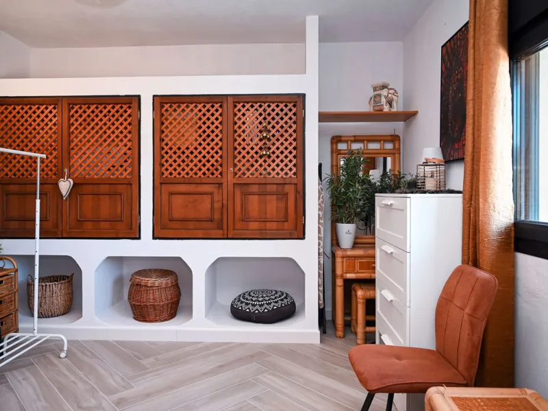 House - Detached Villa в продаже в Alhaurín de la Torre, Málaga. В доме 4 спален и 4 ванных комнат. Площадь дома 235 м². Площадь участка 2676 м²