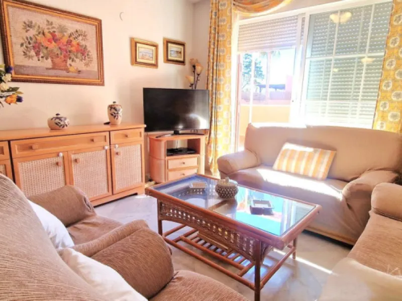 BEAUTIFUL BEACHFRONT APARTMENT WITH FANTASTIC TERRACE ON ONE OF MARBELLA'S BEST BEACHES!!
