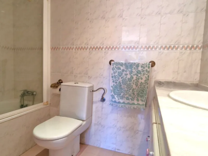 BEAUTIFUL BEACHFRONT APARTMENT WITH FANTASTIC TERRACE ON ONE OF MARBELLA'S BEST BEACHES!!